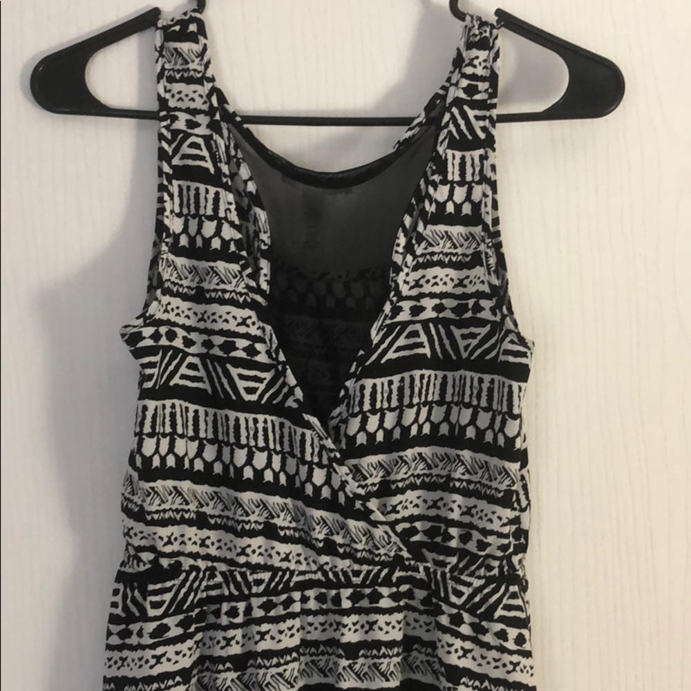 Dress - Picture 4 of 4